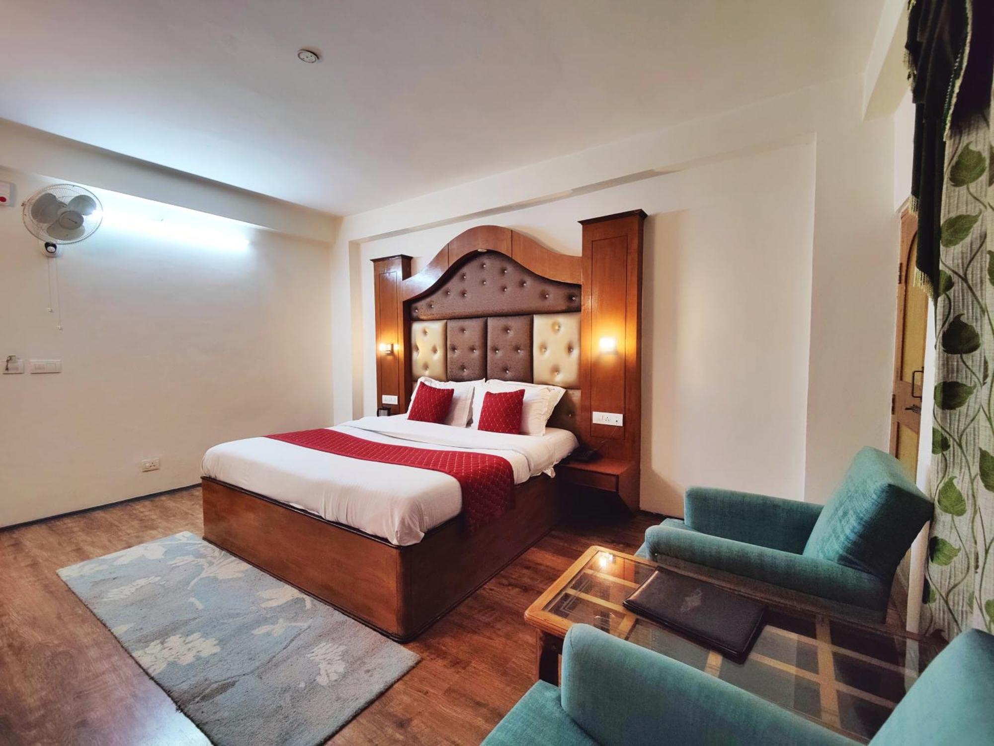 Surya International Hotel Manali Near Mall Road Экстерьер фото