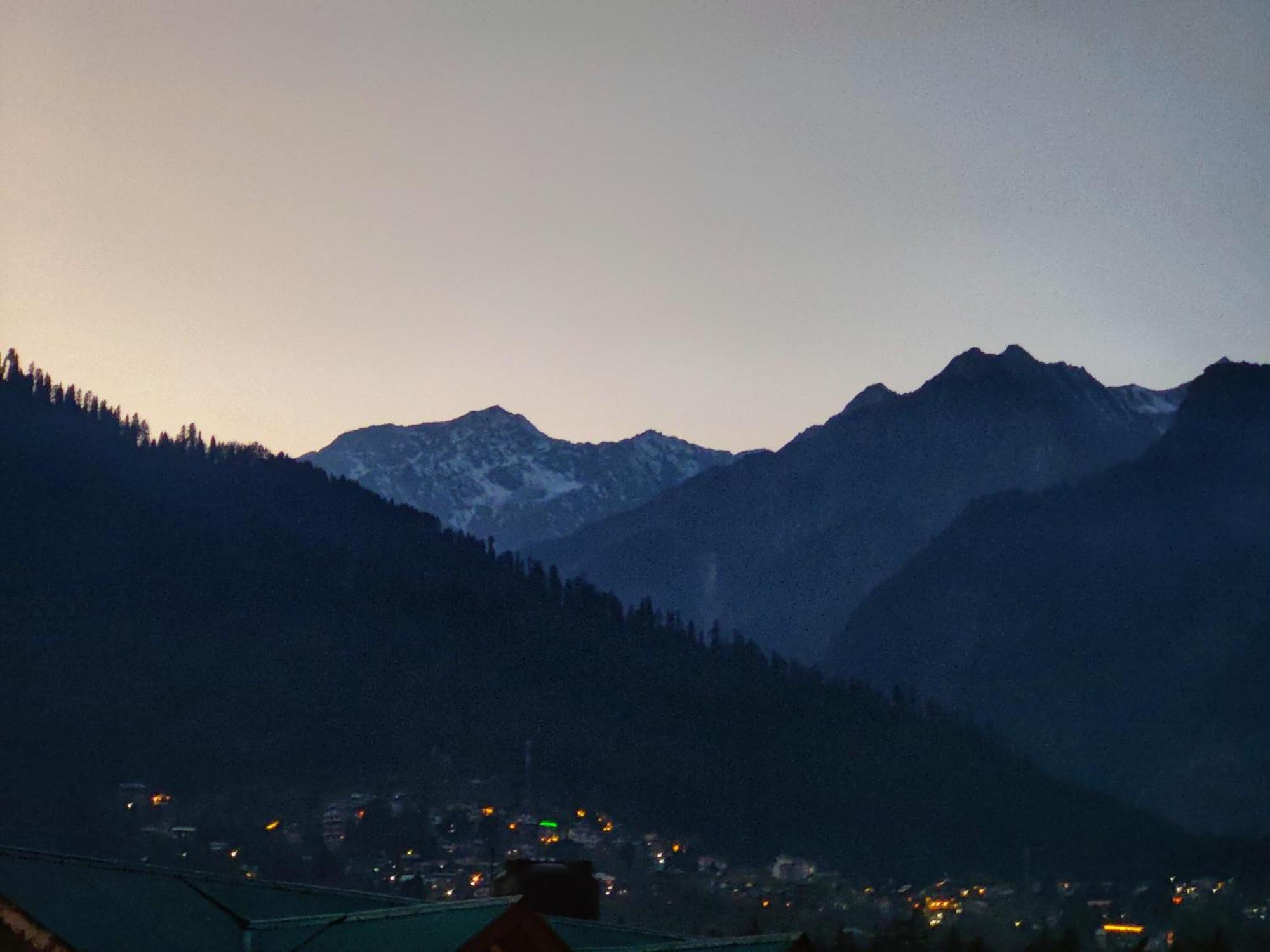 Surya International Hotel Manali Near Mall Road Экстерьер фото