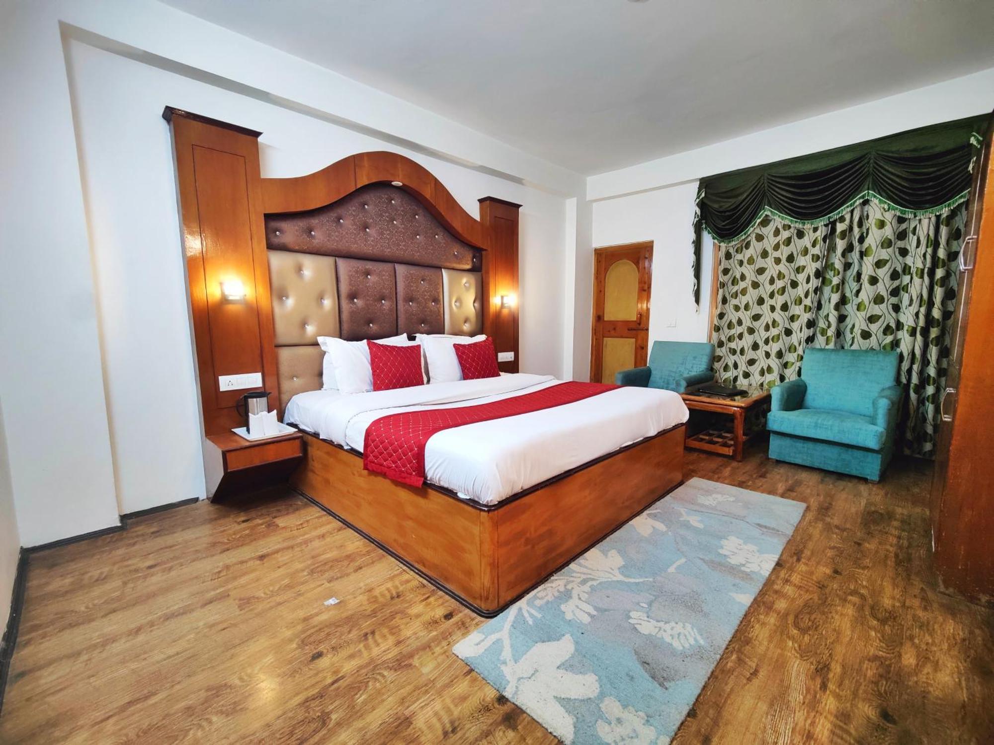 Surya International Hotel Manali Near Mall Road Экстерьер фото