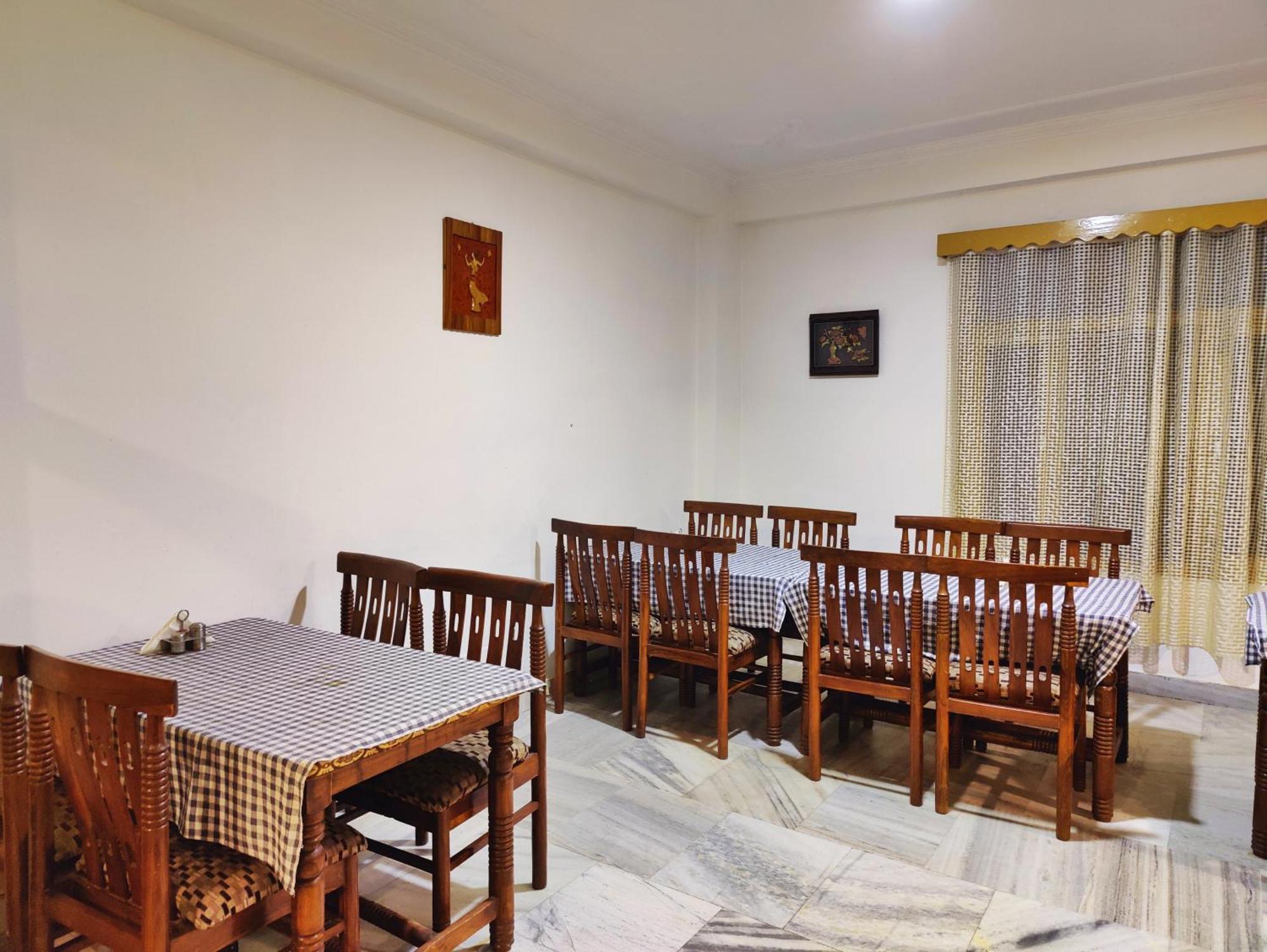 Surya International Hotel Manali Near Mall Road Экстерьер фото