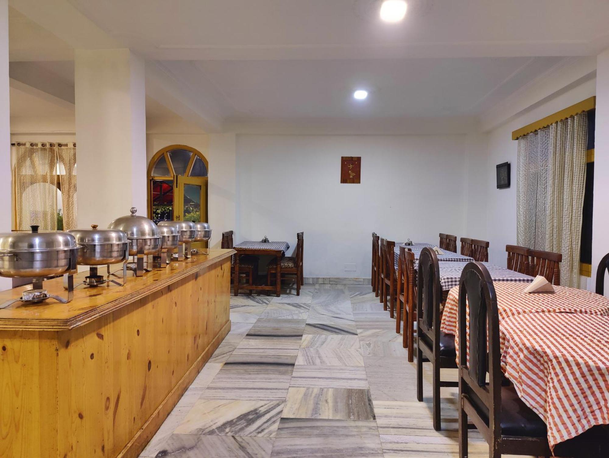 Surya International Hotel Manali Near Mall Road Экстерьер фото