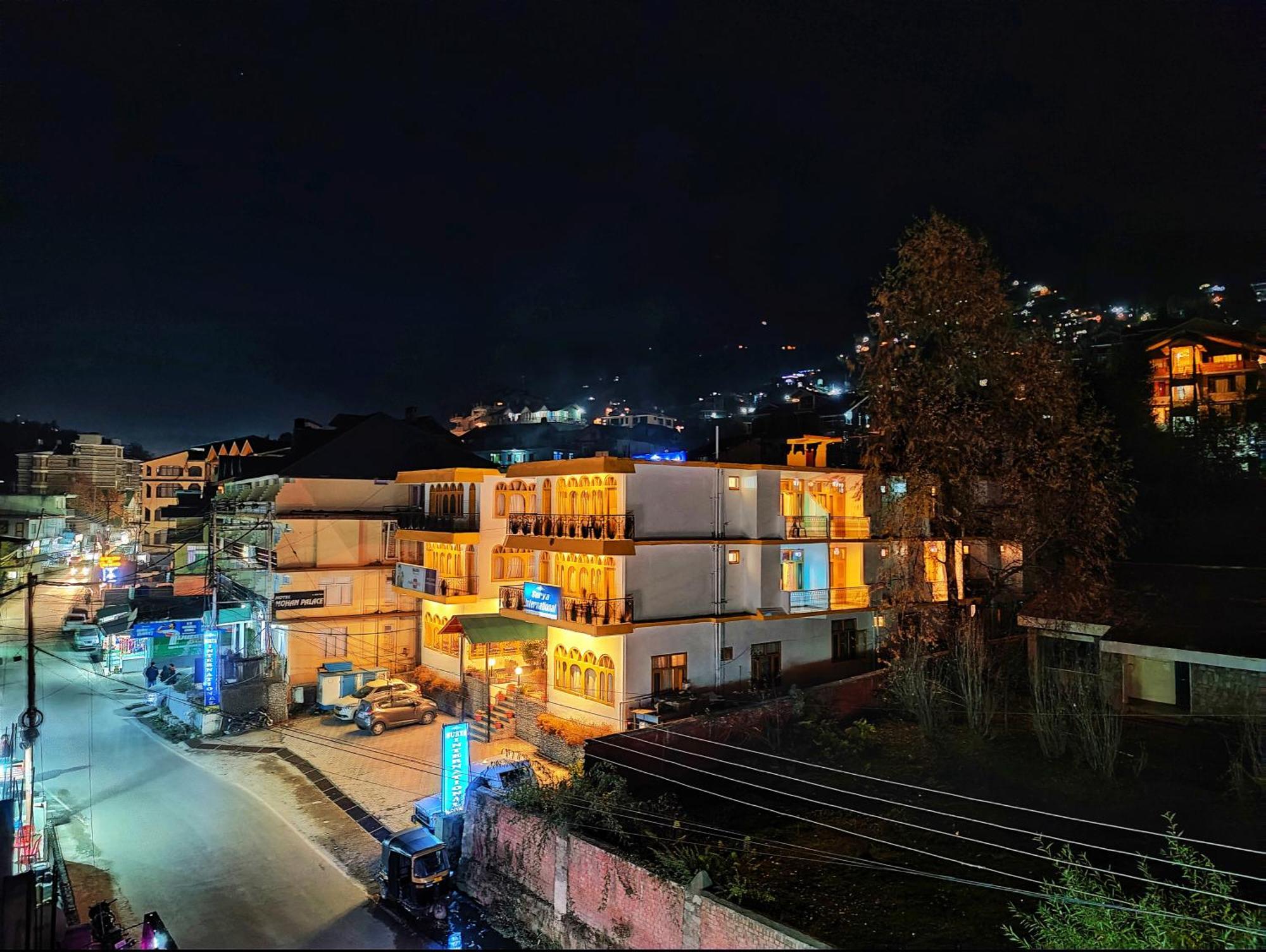 Surya International Hotel Manali Near Mall Road Экстерьер фото