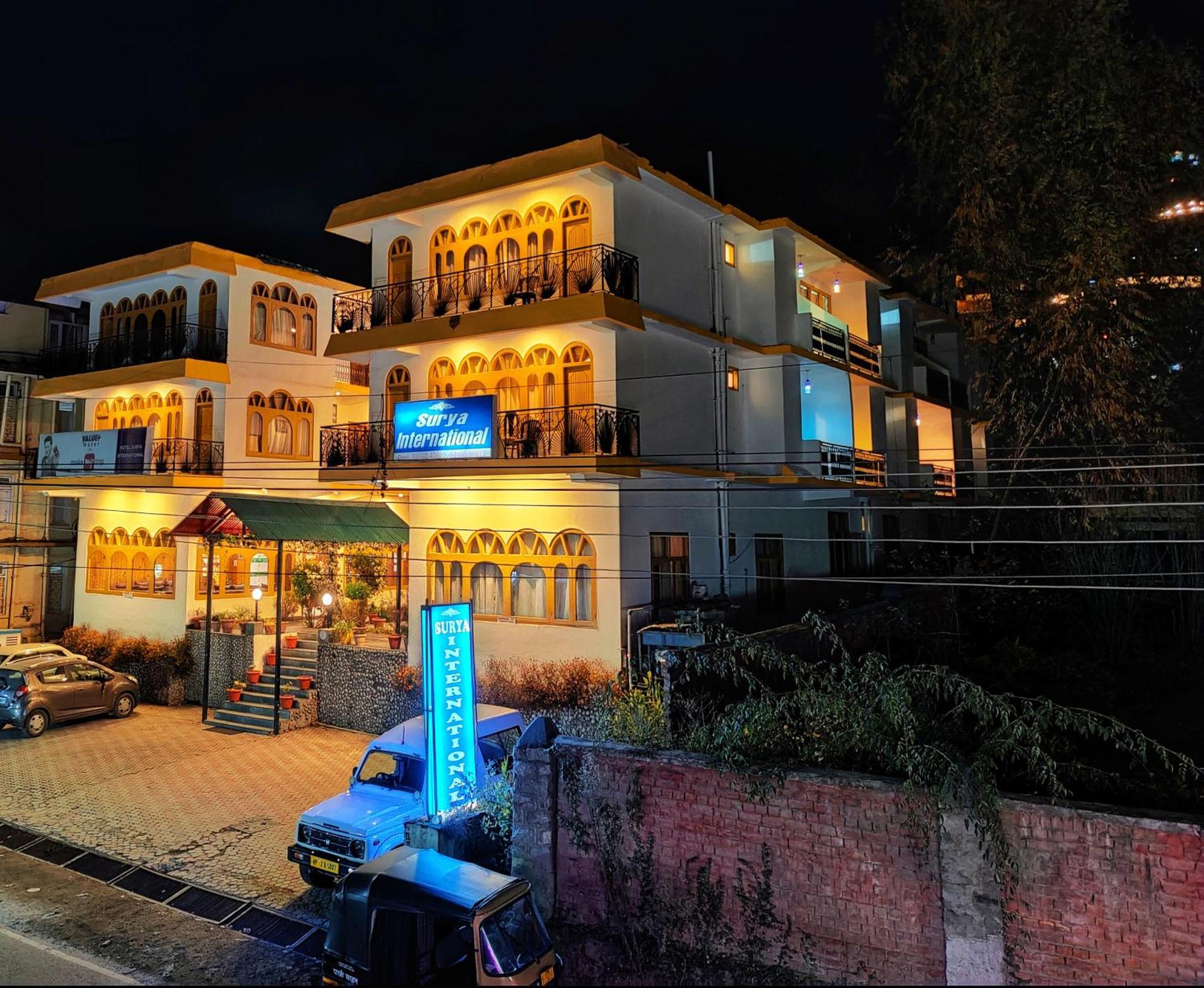 Surya International Hotel Manali Near Mall Road Экстерьер фото